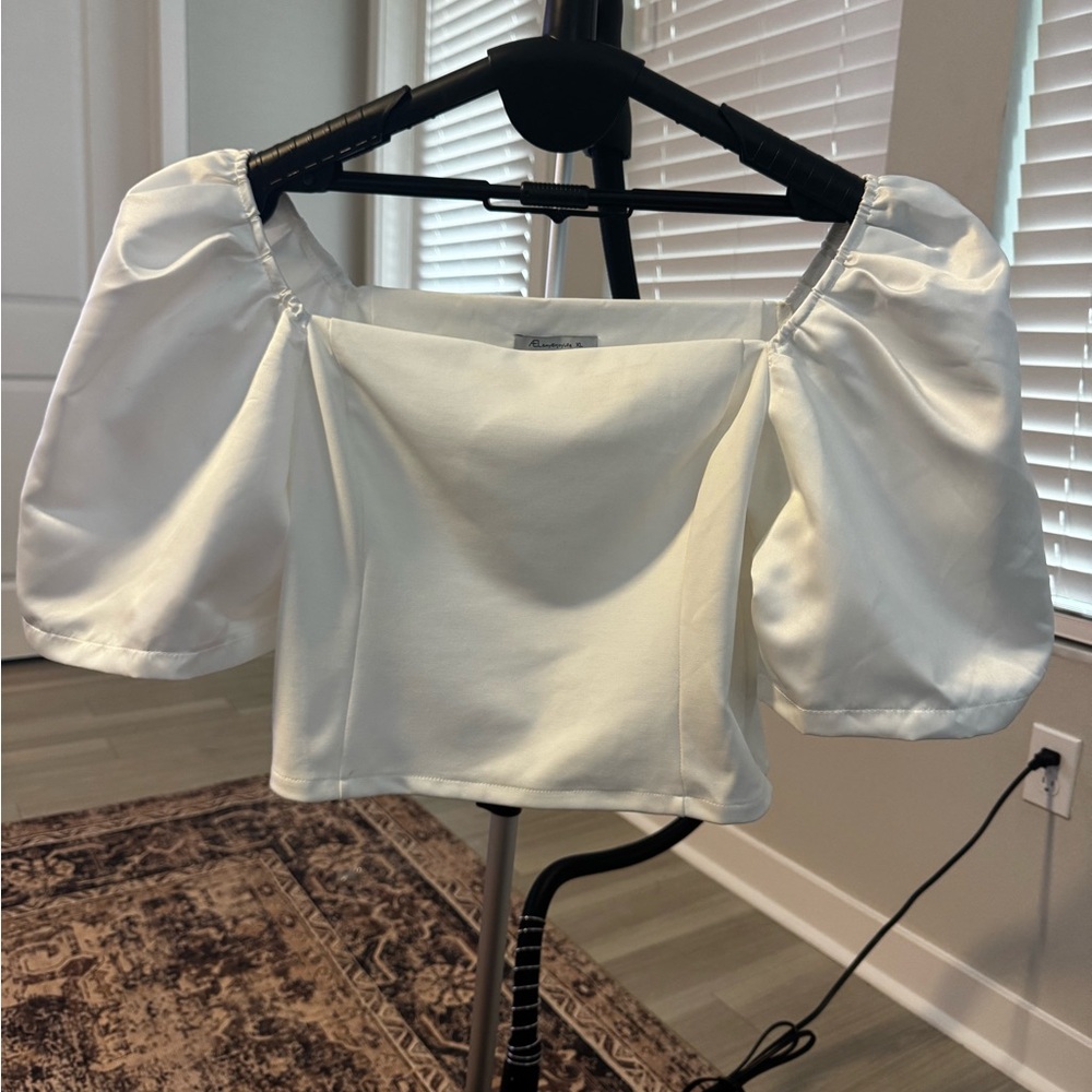 Chic White Puff Sleeve Blouse
